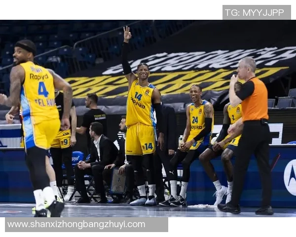 2010年常规赛湖人与热火激战第四节精彩瞬间回顾与分析