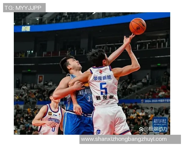 CBA常规赛第七轮精彩对决广东队与新疆队全场录像回放分析